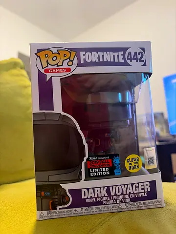 LIMITED EDITION Funko Pop! Games Fortnite #442 Dark Voyager 2019 Fall Convention (Glow-in-the-Dark)
