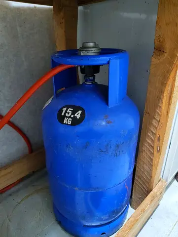 Gas cylinder