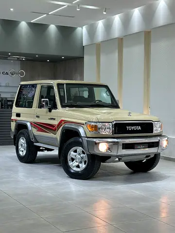 Toyota Land Cruiser LC71 VXR 4.0L V6,2016 Model, Gcc Specification, Very Good Condition