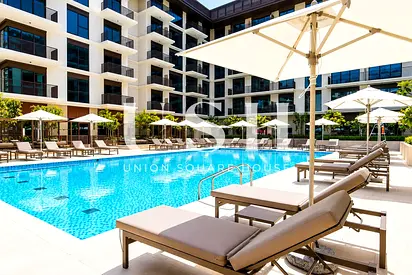 Pool View | Spacious | Multiple Cheques