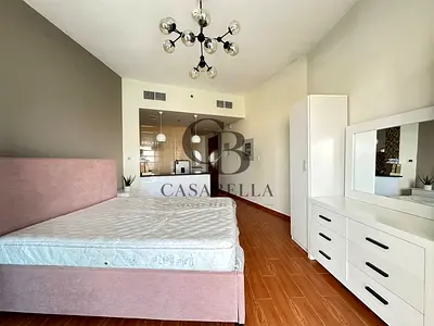 Vacant | Fully furnished | 12 cheques
