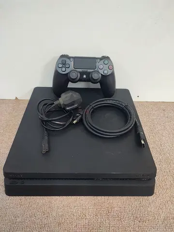 Modded ps4 slim 1tb 38 games inside 1 controller