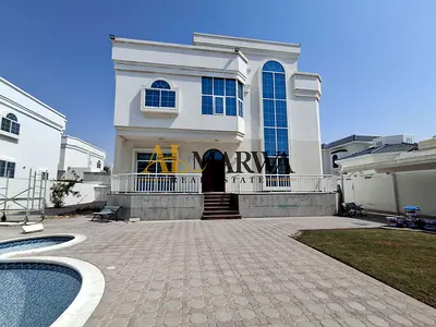 Specious 5BR villa Ready To Move|With Swimming Pool