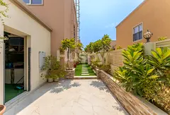 Extended | Upgraded Garden | Close to Amenities