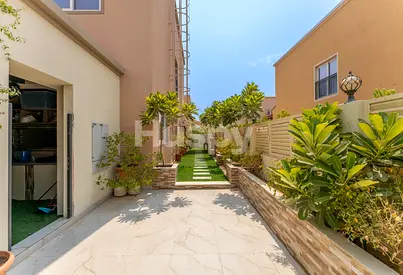 Extended | Upgraded Garden | Close to Amenities