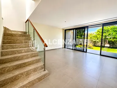 5 Bed + Maid | Large Plot | Ideal Family Home