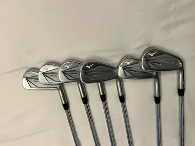 Mizuno JPX 923 Tour Irons 5-PW