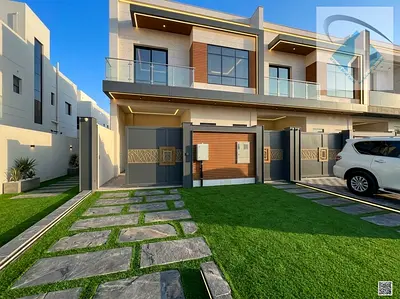 Villa for rent: 5 bedrooms + roof terrace – AED 85,000 per year.