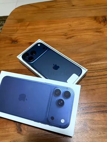 Apple Iphone 17 ProMax 1TB TDRA (apple warranty)