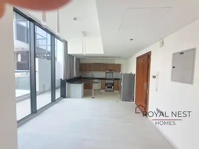 Well Maintained | Bright Apartment Spacious Layout