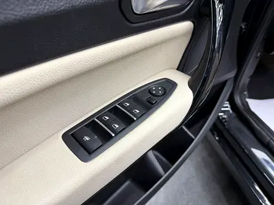 صورة 4 لـ 2020 BMW 2-SERIES