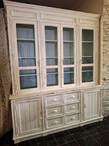 Solid wood cabinet