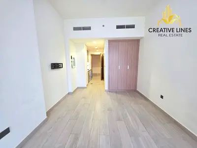 Very Spcicus Studio available for family