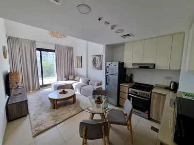 PARK VIEW | FURNISHED | FAMILY FRIENDLY