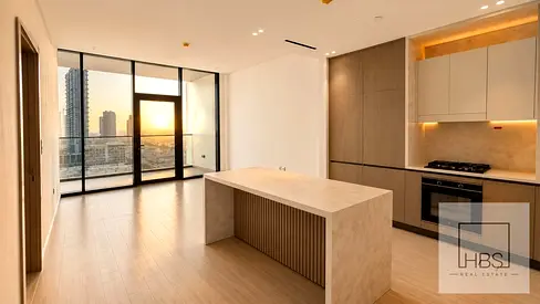 BRIGHT AND SPACIOUS 1BR | HIGH FLOOR | PRIME JVC LOCATION