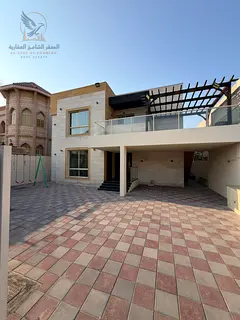An excellent opportunity for business owners seeking a commercial villa in a prime, strategic locati