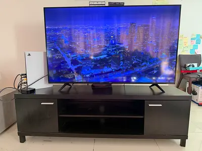 Hisense 58” 4K Smart TV + TV Cabinet