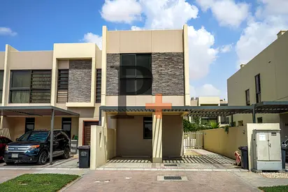 Bright Layout | Vacant | Corner | R2-EM Layout