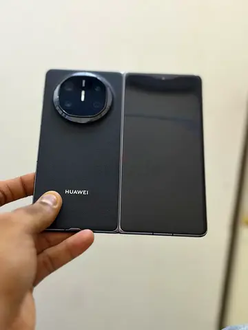 Huawei Mate X6 12/512GB Tdra with Charger