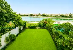VACANT SOON | FULL LAKE VIEW | MIDDLE UNIT