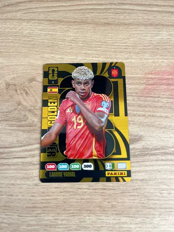 Ultra rare golden baller lamine yamal world cup card
