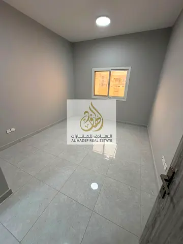 بناية جديدة,خزائن في الحائط,مساحة واسعة,موقع مميز,سهل الوصول