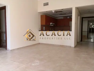 Corner Unit I Double Balcony I Canal View