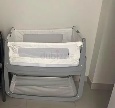 Snuzpod Sleeper Bassinet / Co-Sleeper in Grey & White