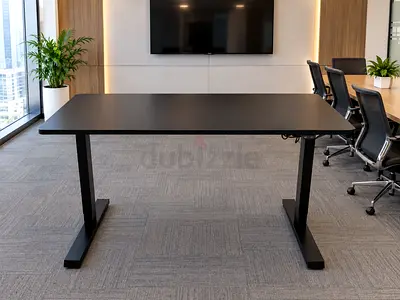 Ikea Black electric height-adjustable standing desk — 160x80cm (good condition)