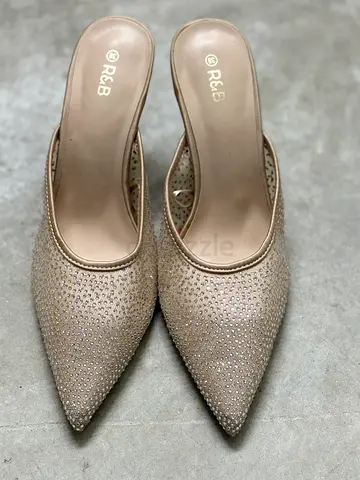R&E Pointed Mule Heels with Rhinestones - Size 38, Light Gold