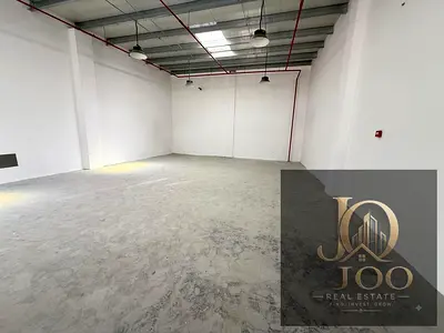 Area: 2,675 sq. ft. Ready-to-use mezzanine. Internal restroom. 40 kW electricity supply. Brand-new warehouse. Modern, high-quality finish.
