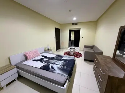 Amazing master bedroom in 23 marina tower Rent 5500