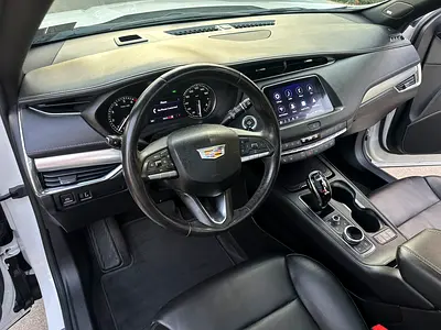 2023 Cadillac XT4 照片 9