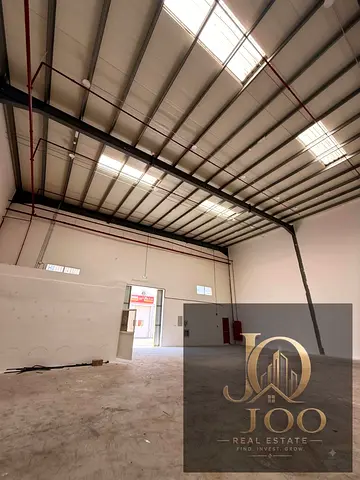 Area: 3,700 sq. ft. Equipped administrative office Restroom 25 kW power supply Spacious area suitable for storage, workshops, or various commercial ac