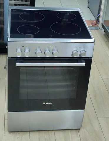Bosch electric stove top 4 hobs 60by60cm size