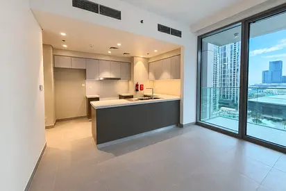 Pool View | Ready to Move-in | Wide Layout