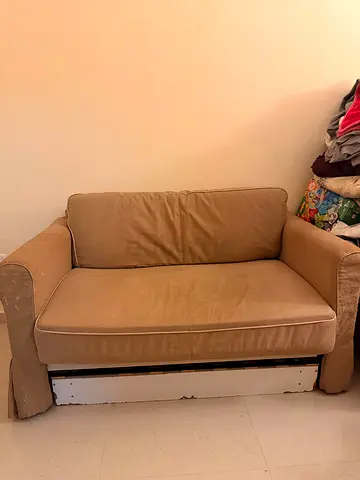 IKEA HAGALUND 2-Seater Sofa – Quick Sale – AED 199 كنبة IKEA HAGALUND لشخصين 199 درهم