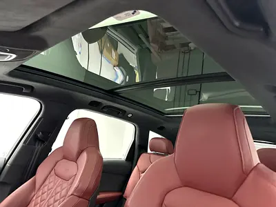 2025 AUDI SQ7 photo 12
