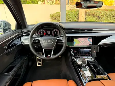 2022 AUDI S8 photo 9
