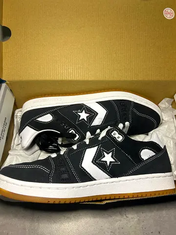 Black and white Converse One Star Pro Low sneakers - size unknown, lightly used