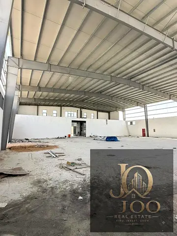 فرصة صناعية استثنائية | 17,000 قدم² + 150 KW كهرباء + شارع رئيسي + ارتداد
