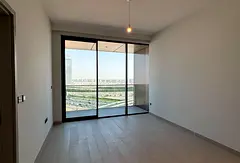 MODERN | SPACIOUS | CITY VIEW
