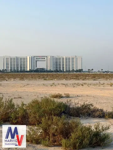 Mixed Plot | Next To Mall | G+P+6