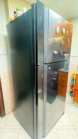Hitachi 2-Door Refrigerator - Excellent Working Condition with warranty.