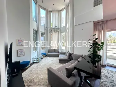 Corner Unit | Grand Living | Lake Views
