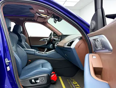 2023 BMW XM photo 9