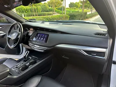 2023 Cadillac XT4 照片 6