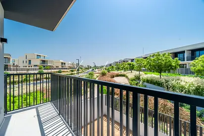 End Unit | Single Row | Green Belt | 4BR+Maid