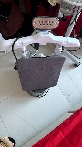 Handheld/Stand Garment Steamer - Good Working Condition