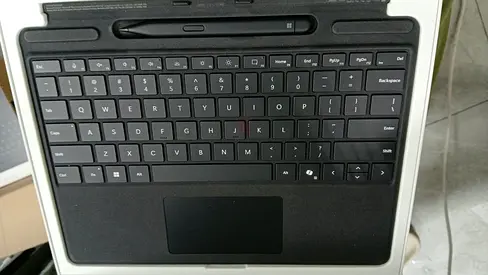 MICROSOFT SURFACE PRO KEYBOARD WITH SLIM PEN 2 (COPILOT KEY) (8X6-00168) BLACK